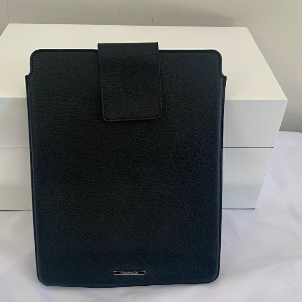 TIFFANY & Co.  iPad Case - Black - New